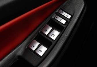 Подержанный автомобиль Changan UNI-S 2024 года (22 фото)