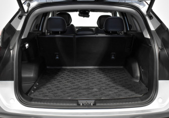 Подержанный автомобиль Geely Atlas 2023 года (23 фото)