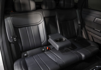 Подержанный автомобиль Jaecoo J7 2024 года (32 фото)