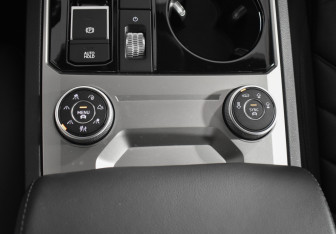 Подержанный автомобиль Volkswagen Touareg 2018 года (18 фото)