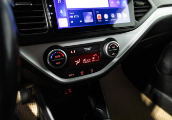 Подержанный автомобиль Kia Picanto 2015 года (17 фото)