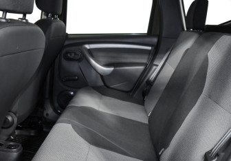Подержанный автомобиль Renault Duster 2018 года (12 фото)