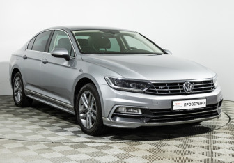 Подержанный автомобиль Volkswagen Passat Sedan 2017 года (3 фото)