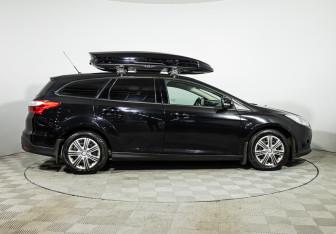 Подержанный автомобиль Ford Focus Wagon 2012 года (4 фото)