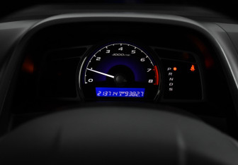 Подержанный автомобиль Honda Civic Sedan 2008 года (17 фото)