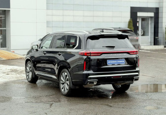 Подержанный автомобиль Exeed VX 2023 года (6 фото)