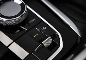 Подержанный автомобиль BMW X7 2020 года (27 фото)