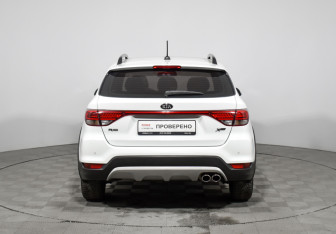 Подержанный автомобиль Kia Rio Hatchback 2017 года (6 фото)