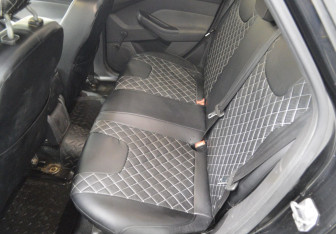 Подержанный автомобиль Ford Focus Hatchback 2011 года (11 фото)