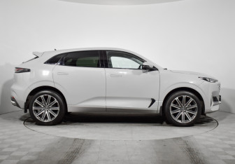 Подержанный автомобиль Changan UNI-K 2023 года (4 фото)