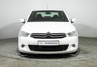 Подержанный автомобиль Citroen C-Elysee 2013 года (2 фото)