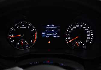 Подержанный автомобиль Kia Optima Sedan 2019 года (16 фото)