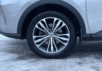 Подержанный автомобиль Haval F7 2024 года (9 фото)