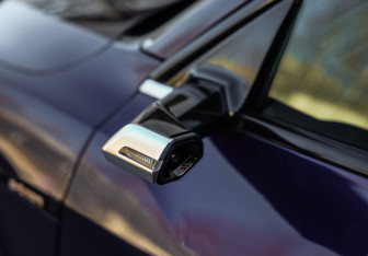 Подержанный автомобиль Audi e-tron 2021 года (10 фото)