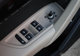 Подержанный автомобиль Audi Q5 2019 года (26 фото)