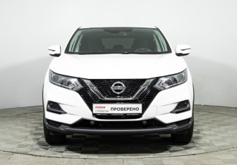 Подержанный автомобиль Nissan Qashqai 2021 года (2 фото)