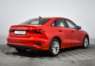 Подержанный автомобиль Audi A3 Sedan 2021 года (5 фото)