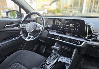 Подержанный автомобиль Kia Sportage 2023 года (13 фото)