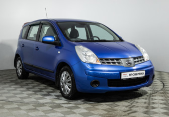 Подержанный автомобиль Nissan Note 2008 года (3 фото)