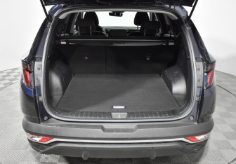 Подержанный автомобиль Hyundai Tucson 2022 года (19 фото)