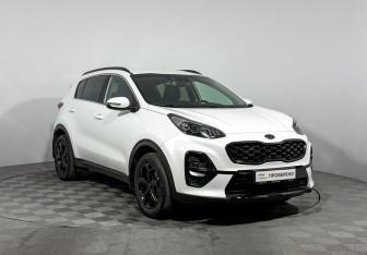 Подержанный автомобиль Kia Sportage 2021 года (3 фото)