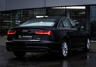Подержанный автомобиль Audi A6 Sedan 2018 года (6 фото)