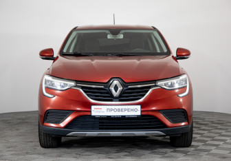 Подержанный автомобиль Renault Arkana 2020 года (2 фото)