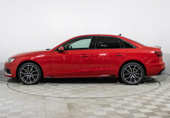 Подержанный автомобиль Audi A4 Sedan 2020 года (42 фото)