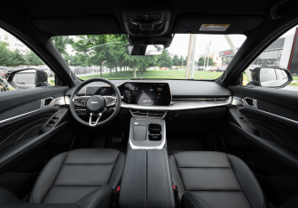 Подержанный автомобиль Haval F7 2024 года (11 фото)