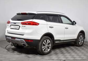 Подержанный автомобиль Geely Atlas 2020 года (5 фото)