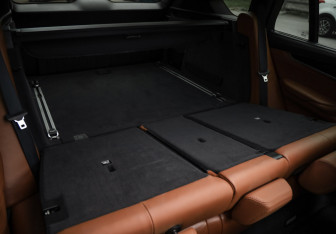 Подержанный автомобиль BMW X5 M 2016 года (37 фото)