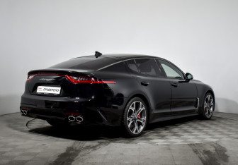 Подержанный автомобиль Kia Stinger 2019 года (5 фото)