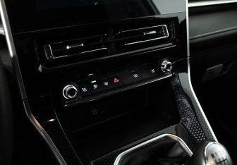 Подержанный автомобиль Haval M6 2024 года (18 фото)