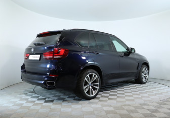 Подержанный автомобиль BMW X5 2017 года (5 фото)