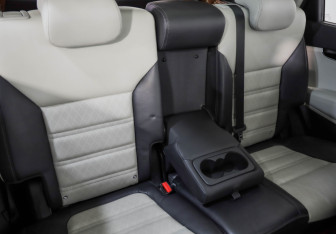 Подержанный автомобиль Kia Sorento 2018 года (29 фото)