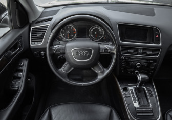 Подержанный автомобиль Audi Q5 2013 года (13 фото)