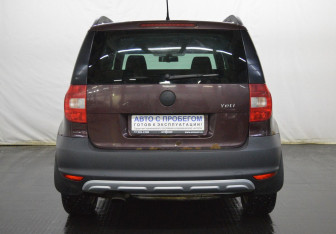 Подержанный автомобиль Skoda Yeti 2012 года (6 фото)