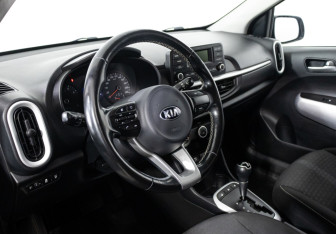 Подержанный автомобиль Kia Picanto 2018 года (11 фото)