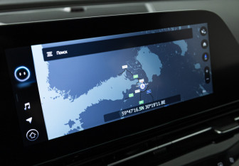 Подержанный автомобиль Omoda C5 2024 года (16 фото)