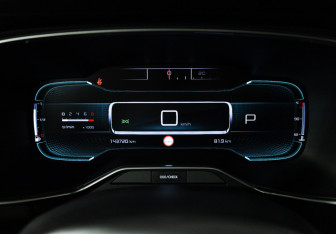 Подержанный автомобиль Citroen C5 Aircross 2020 года (12 фото)