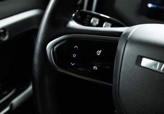 Подержанный автомобиль Jaecoo J7 2023 года (22 фото)