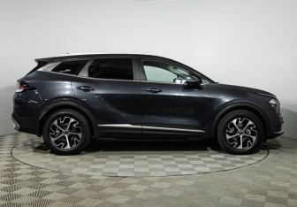 Подержанный автомобиль Kia Sportage 2025 года (4 фото)