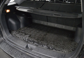 Подержанный автомобиль Kia Sportage 2007 года (17 фото)