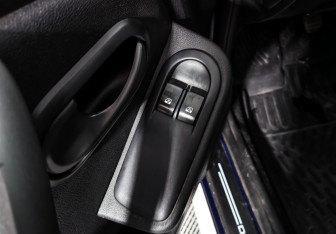 Подержанный автомобиль Renault Duster 2014 года (10 фото)