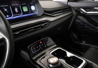 Подержанный автомобиль JAC JS6 2024 года (21 фото)