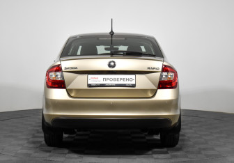 Подержанный автомобиль Skoda Rapid Liftback 2019 года (6 фото)