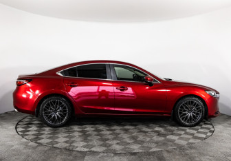 Подержанный автомобиль Mazda 6 Sedan 2019 года (6 фото)