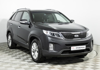 Подержанный автомобиль Kia Sorento 2018 года (3 фото)