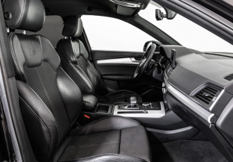 Подержанный автомобиль Audi Q5 2018 года (26 фото)