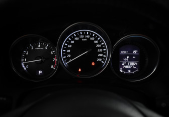 Подержанный автомобиль Mazda CX-5 2014 года (18 фото)